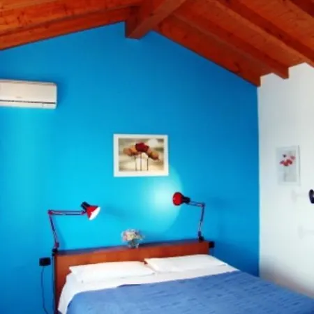 Le Rondini Apartament *